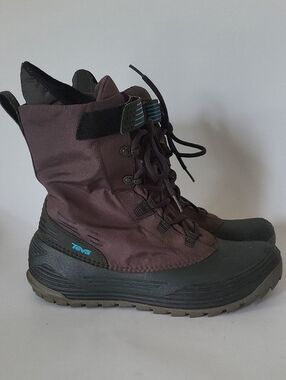 Teva Waterproof Winter Boots, Men's Size 9